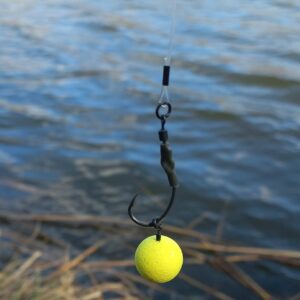 przypon karpiowy ronnie rig-hak Korda Klor nr4 -fluorocarbon Fox 35lb