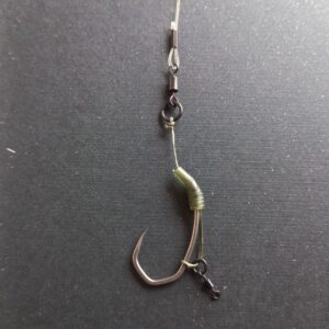 Przypon karpiowy Combi Rig – hak nash long shank bezzadziorowy -Korda boom 35 lb
